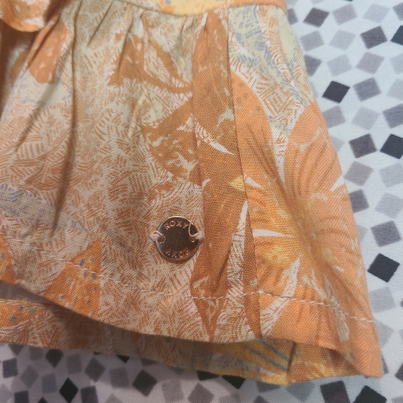 NWT Roxy ~ Face To Love Floral Mini Skirt Size Sm 🌼 - Picture 3 of 8
